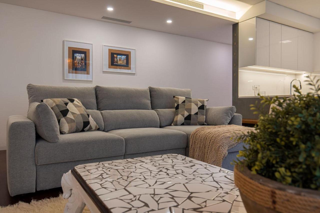 Touch Of Class 2Bdr Apartment By Lovelystay Cascais Exterior photo